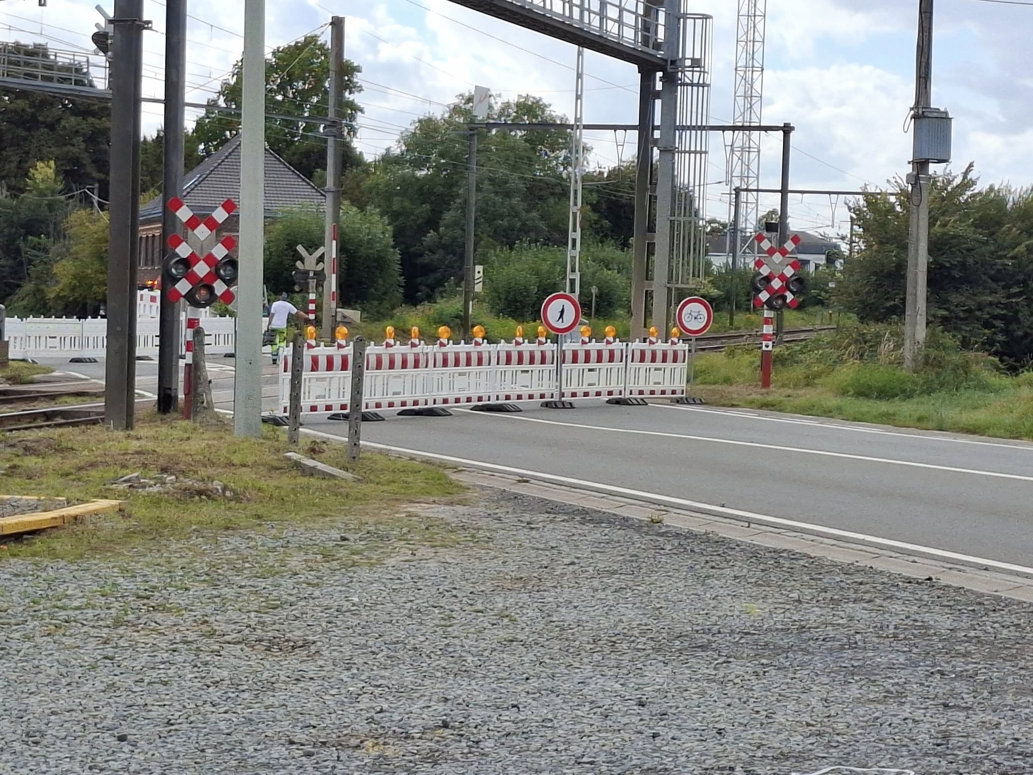 Passage à niveau de la N7 entre Leuze-en-Hainaut et Ath est actuellement fermé